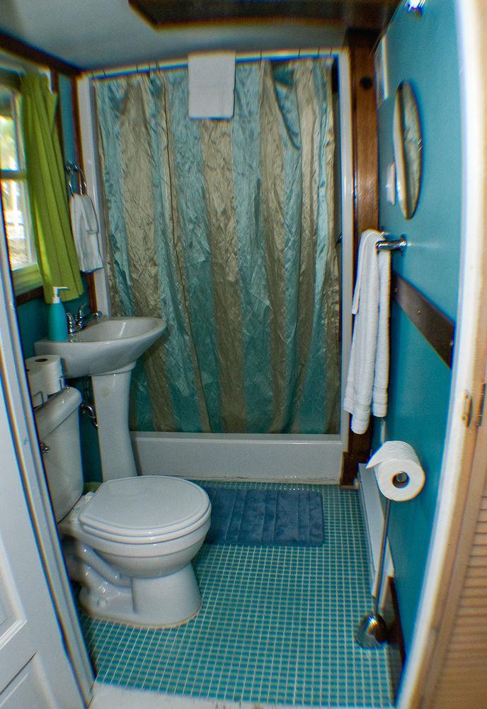 The Covington Houseboat Bed & Breakfast Saint Paul Exterior photo