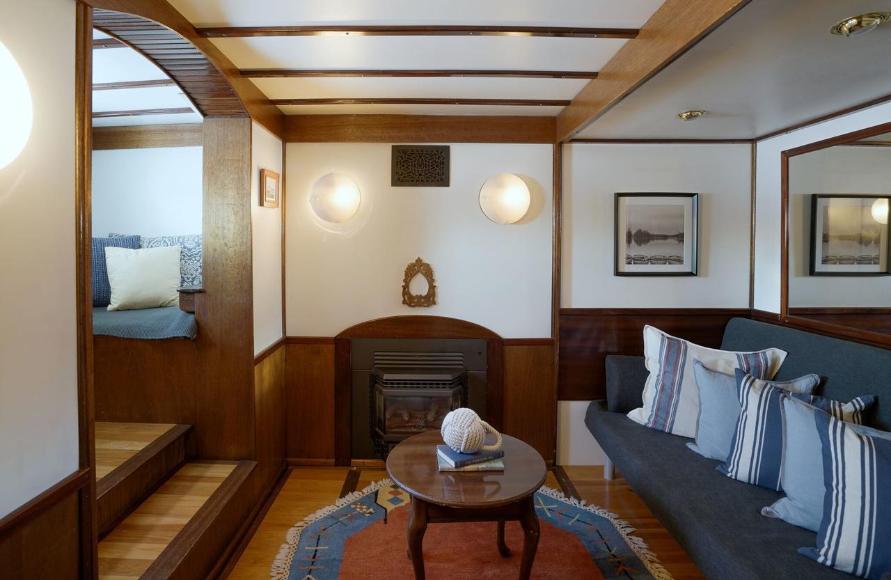 The Covington Houseboat Bed & Breakfast Saint Paul Exterior photo