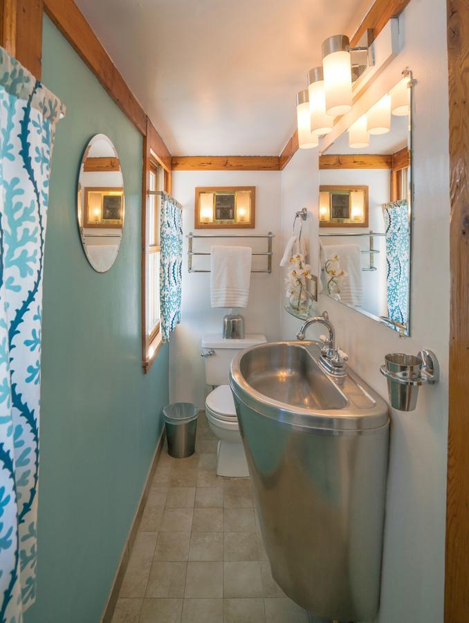 The Covington Houseboat Bed & Breakfast Saint Paul Exterior photo
